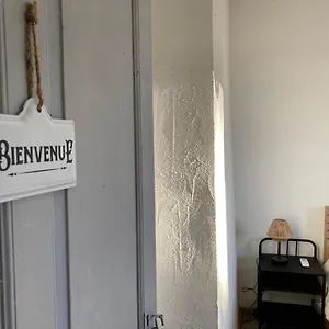 https://chambre-prive-dans-maison-dans-la-drome-netflix.hotels-rhonealpes.com