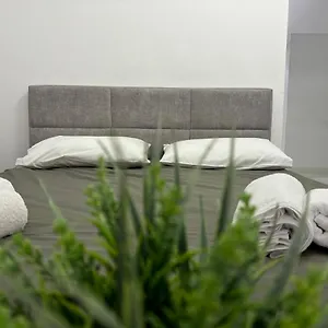 Apartment Center, Selvia White
