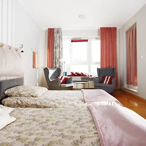 Totutotam Homestay Warsaw