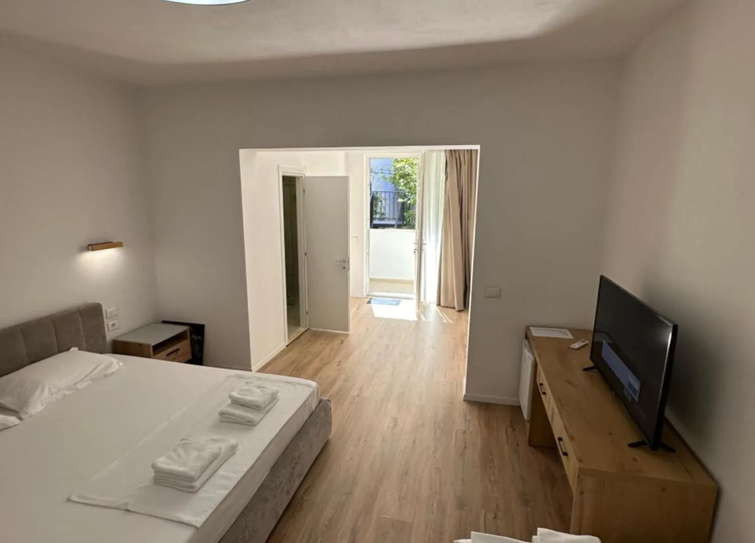 New Bazaar Studios Tirana Apartment